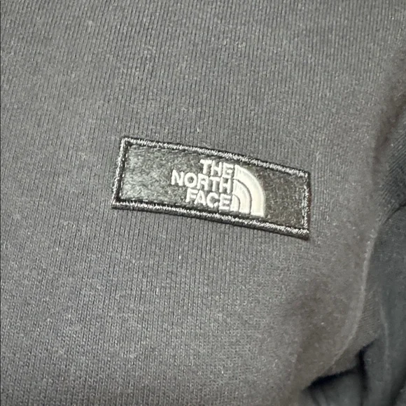 NWT The North Face Jet Black Crewneck - Picture 2 of 4